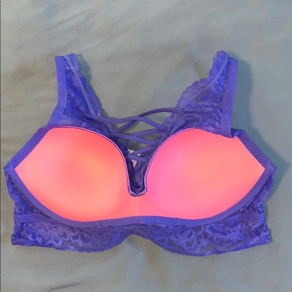 VS PINK Padded Bra - Picture 8 of 15